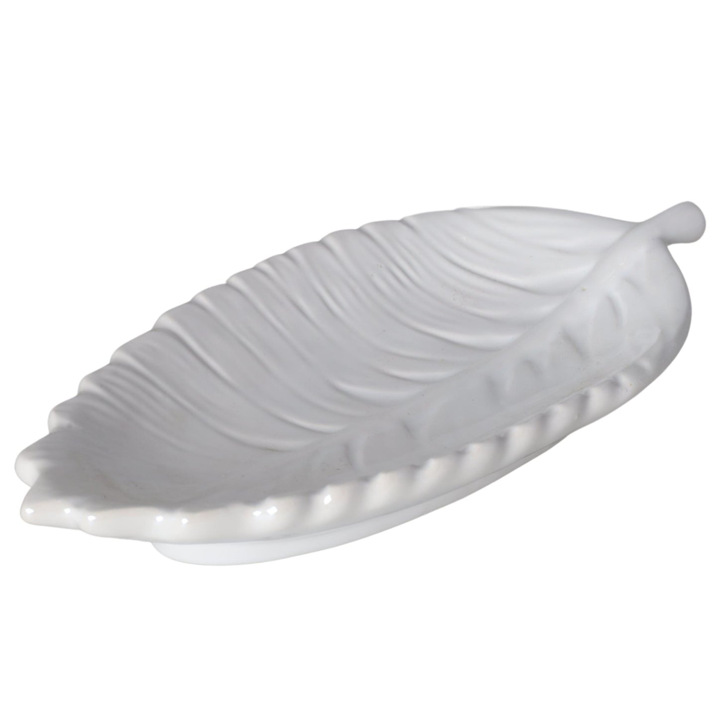 Farfurie ceramică albă 23x12x4 cm, cu design inspirat din frunză, ideală ca piesă decorativă pentru living, bucătărie sau masă festivă.