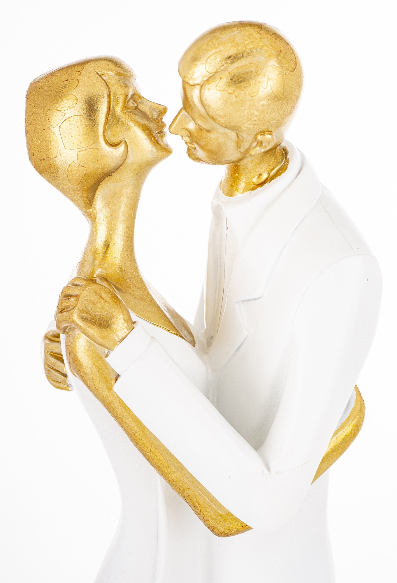 Figurină cuplu sărut romantic