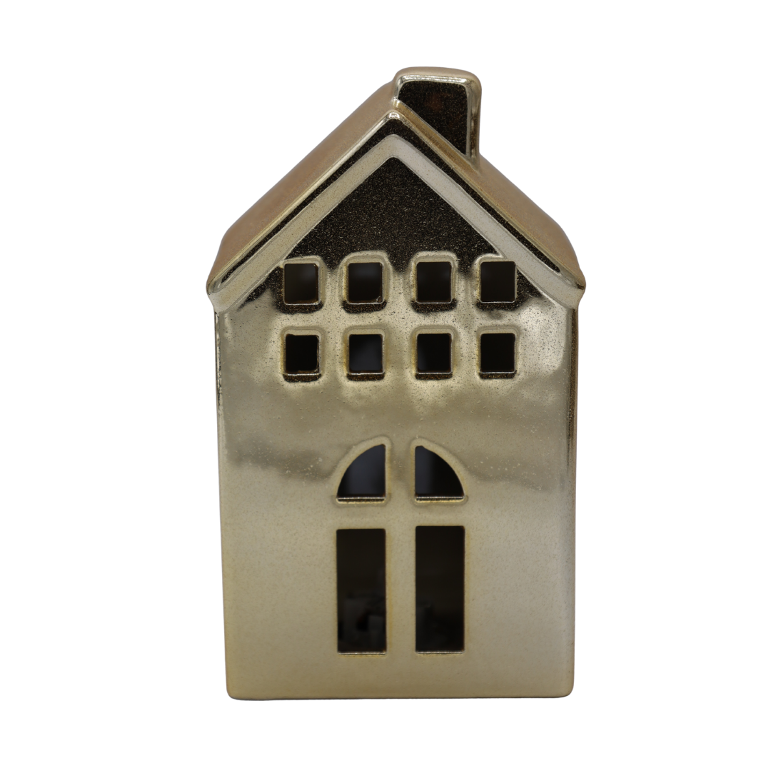 Decorațiune decorativă în formă de căsuță realizată din ceramică aurie cu iluminare LED ambientală, ideală pentru crearea unei atmosfere festive și elegante în sezonul sărbătorilor. Designul său sofisticat completează armonios decorurile de Crăciun și aduce căldură și lumină în living, dining sau hol. Este perfectă pentru decoruri cozy și moderne și poate fi oferită drept cadou de sărbători pentru familie sau prieteni.
