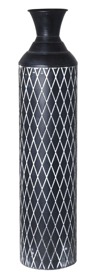 Vază din metal, ideală pentru decoruri elegante sau buchete de flori naturale.