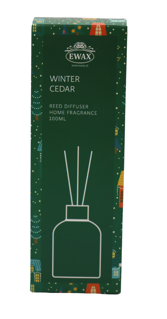 Difuzor de arome cu parfum festiv berry și wood, creat pentru a aduce atmosfera caldă și relaxantă a sărbătorilor de iarnă în orice locuință. Combinația de note fructate și lemnoase oferă un parfum elegant și reconfortant, ideal pentru living, dormitor, birou sau spații de relaxare. Designul decorativ și aroma sofisticată transformă acest difuzor într-un accesoriu perfect pentru decorurile de Crăciun și într-o idee excelentă de cadou pentru familie, prieteni sau iubitorii de produse premium pentru casă.