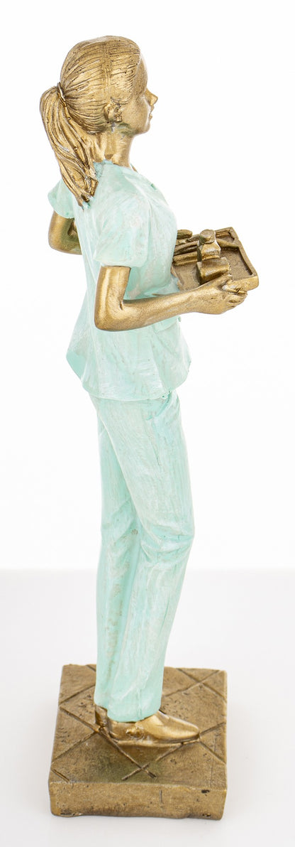 Figurină asistentă rășină