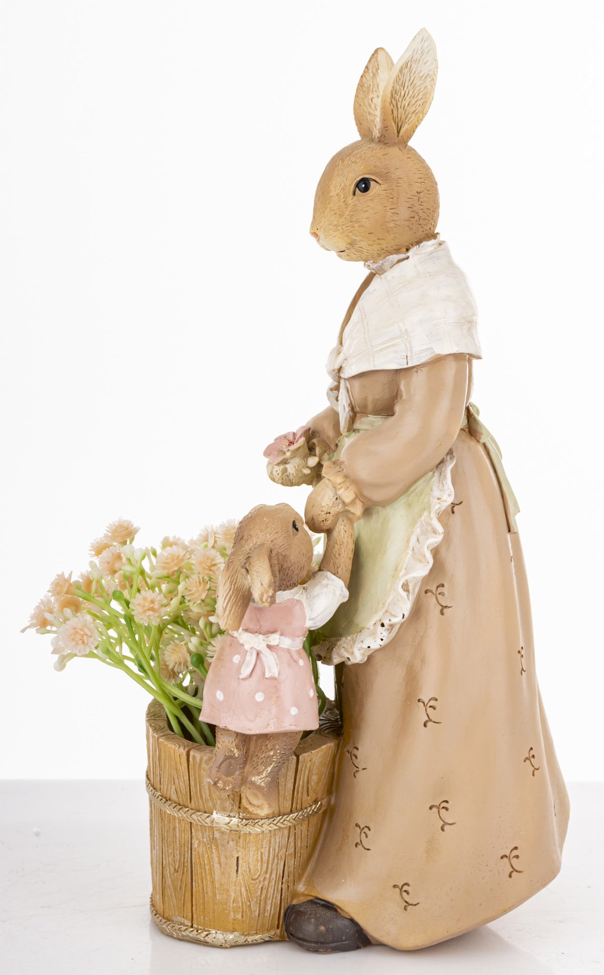 Figurină mama iepuraș cu coș de flori decorativă, ideală Paște, primăvară, cadou familie și decor casă vesel și cald.