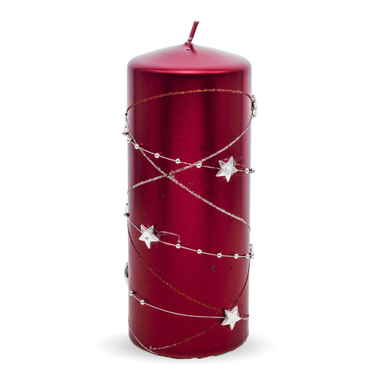 Lumânare decorativă mare în nuanță roșie cu detalii stelare, creată pentru a aduce căldură și energie în decorurile de Crăciun. Este potrivită pentru mese festive, living sau aranjamente de iarnă și oferă o atmosferă intensă și festivă.