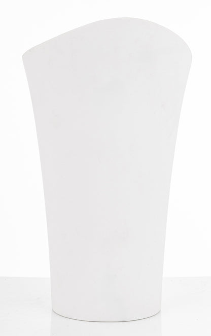 Vază porțelan alb minimalistă modernă, ideală flori și decor interior elegant și luminos.