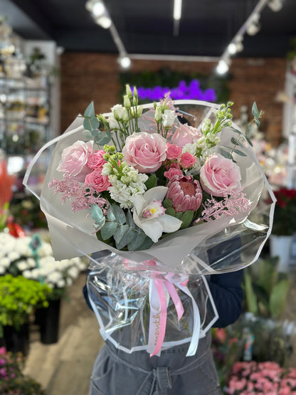 Buchet mixt-Flori disponibile