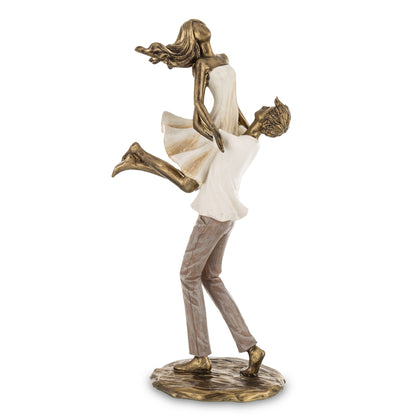 Figurină decorativă cuplu în îmbrățișare, simbol al iubirii, conexiunii și stabilității emoționale. Este o piesă elegantă care transmite căldură și apropiere, perfectă pentru living sau dormitor. Ideală ca dar romantic pentru aniversări sau momente speciale.