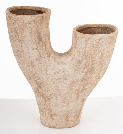 Descoperă Vază ceramică minimalistă antichizată, o idee de decor și cadou pentru momente speciale. Se potrivește în amenajări elegante și este potrivit pentru.