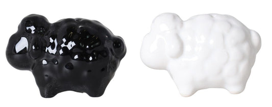 Solniță ceramică oaie neagră 6 cm, accesoriu decorativ și practic pentru masă festivă.