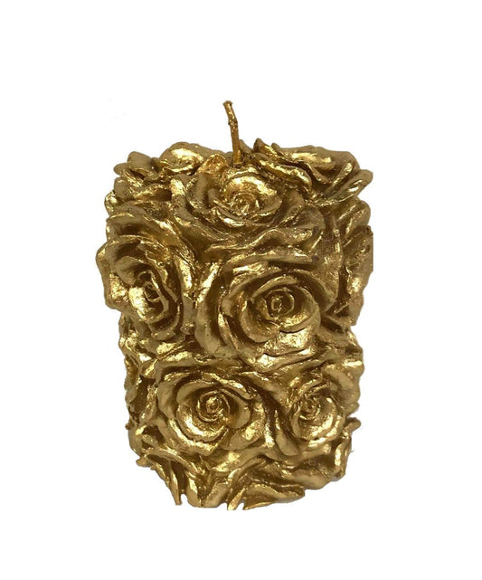 Lumânare aurie trandafiri 9,5x8x8 cm, cadou rafinat și decorativ.