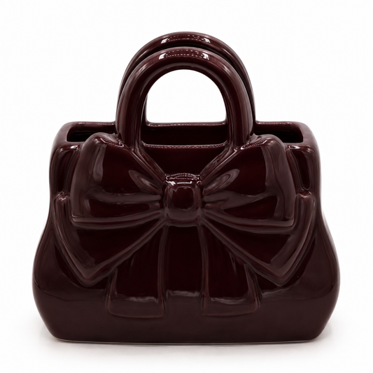 Vază ceramică poșetă burgundy, obiect decorativ pentru flori și amenajări interioare, prezentat ca accent pentru locuință