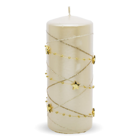 Lumânare mare cu stele aurii, obiect decorativ pentru decor elegant și mese festive, prezentat ca accent pentru locuință
