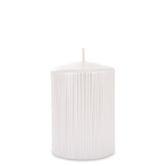Lumânare perlată 12x7x7 cm, decor elegant pentru living și dormitor, cadou pentru ocazii speciale, element decorativ pentru mese festive, atmosferă caldă și primitoare