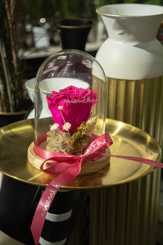 Trandafir criogenat roz ciclam ⌀8cm în cupola de sticlă 12x17cm