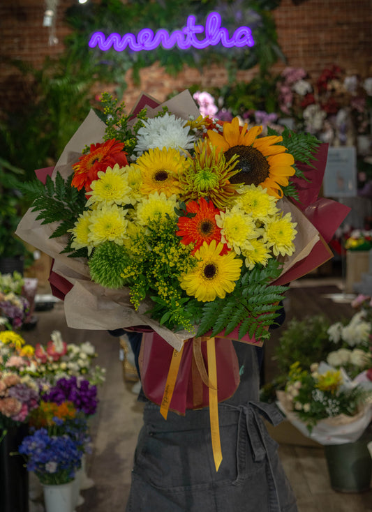 Buchet galben ca soarele cu gerbera și floarea soarelui - livrare flori în Reșița