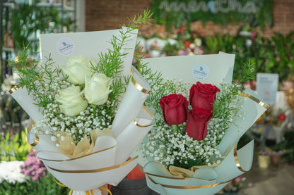 Flori tradiționale într-o formă modernă: detaliu din buchetul nostru, exprimând iubirea și aprecierea într-un mod proaspăt și inovator, cu livrare GRATUITĂ în Resita