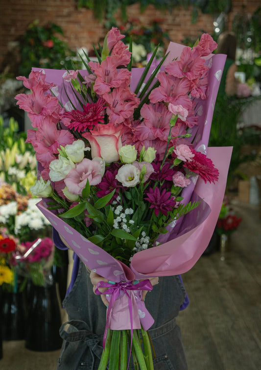 Buchet cu gladiole roz - livrare flori în Reșița