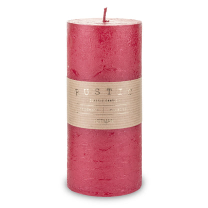 Lumânare roșie mare antichizată, obiect decorativ pentru decor elegant și mese festive, prezentat ca accent pentru locuință