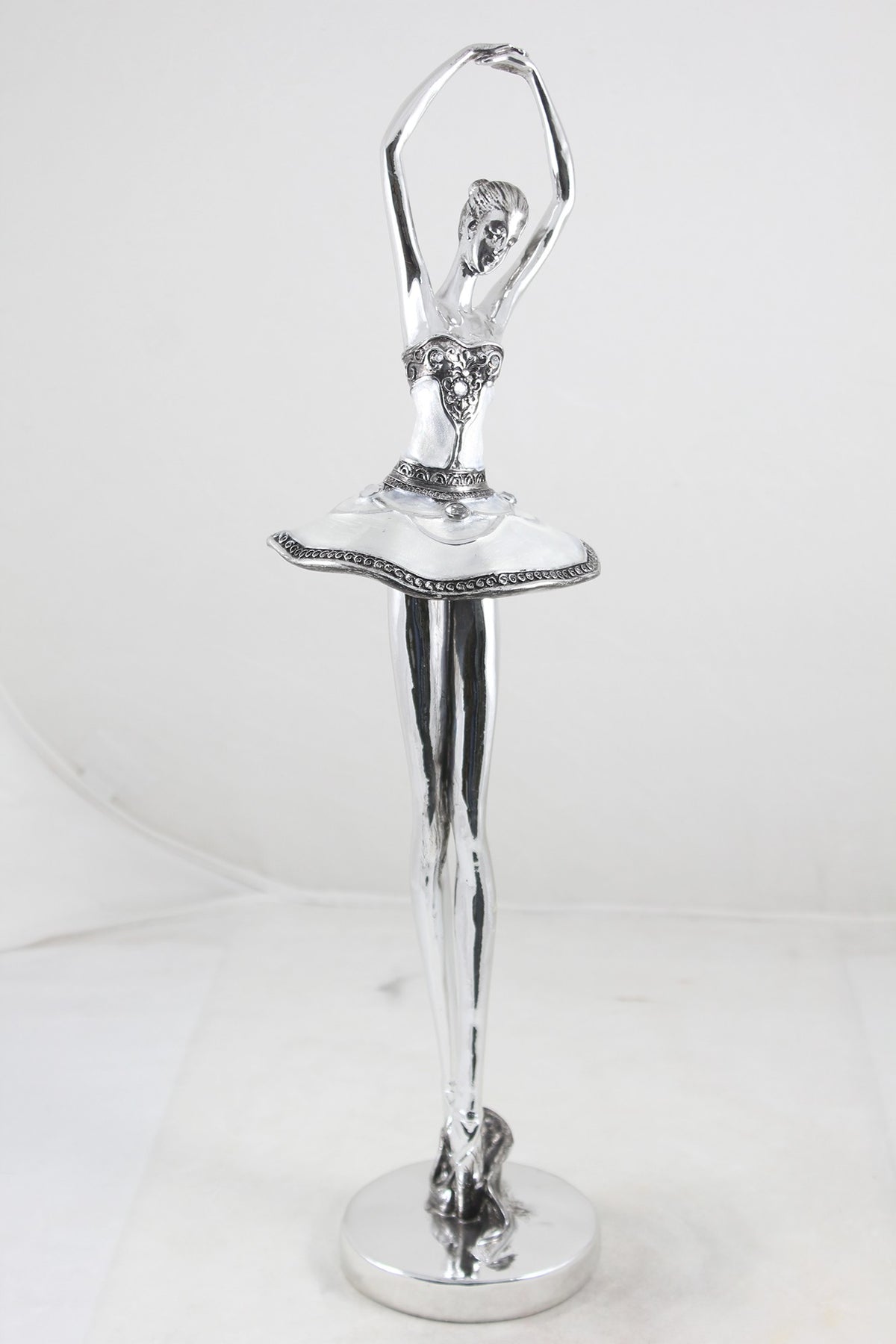 Figurină balerină perlată decor lux alb argintiu